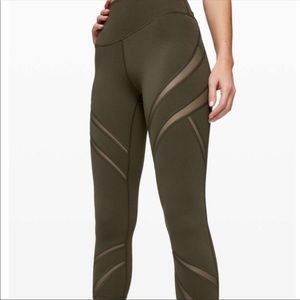 LuluLemon Winder Under High Rise Crop 21” Mesh